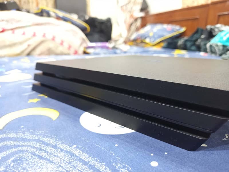 PS4 PRO 2TB 4