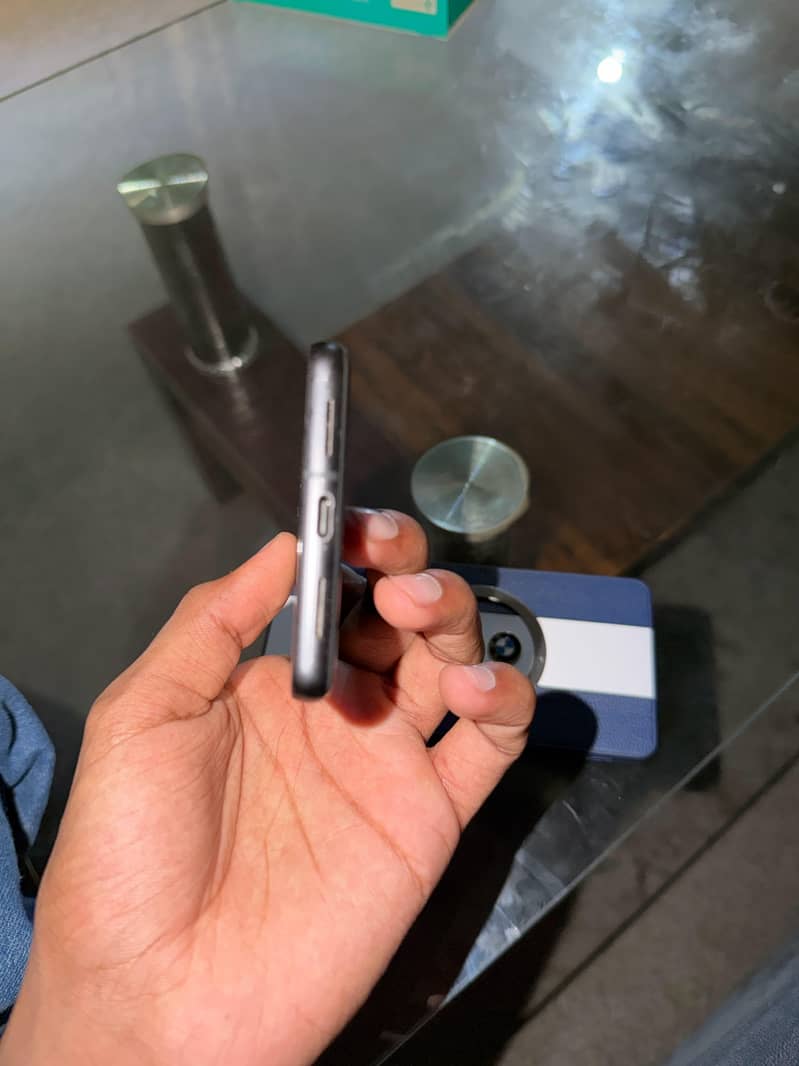 Google Pixel 7 3