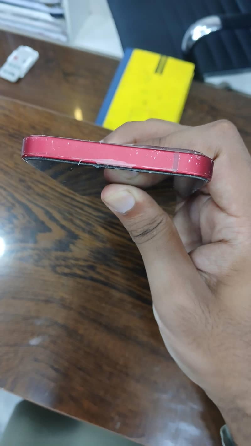 Apple iPhone 13 5
