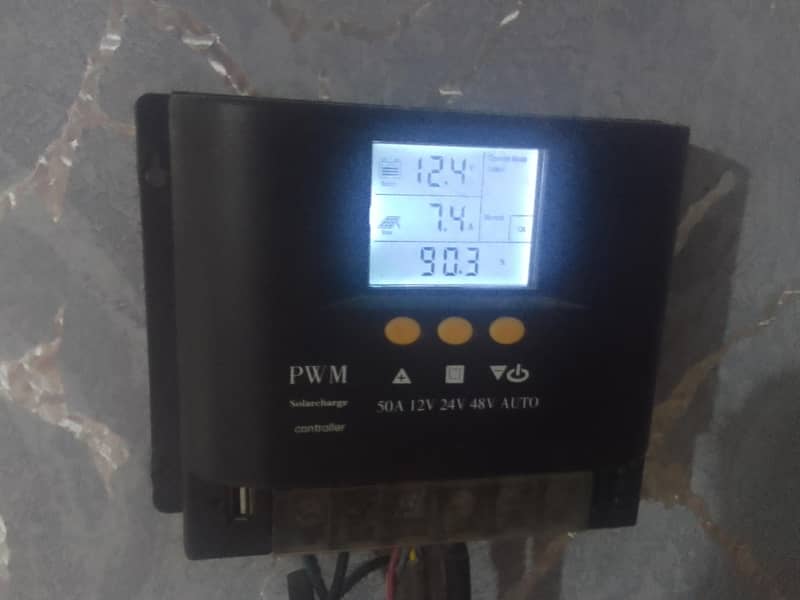 Solar Charging Controller 4