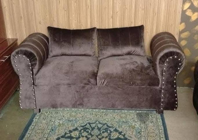 sofa two seater 0