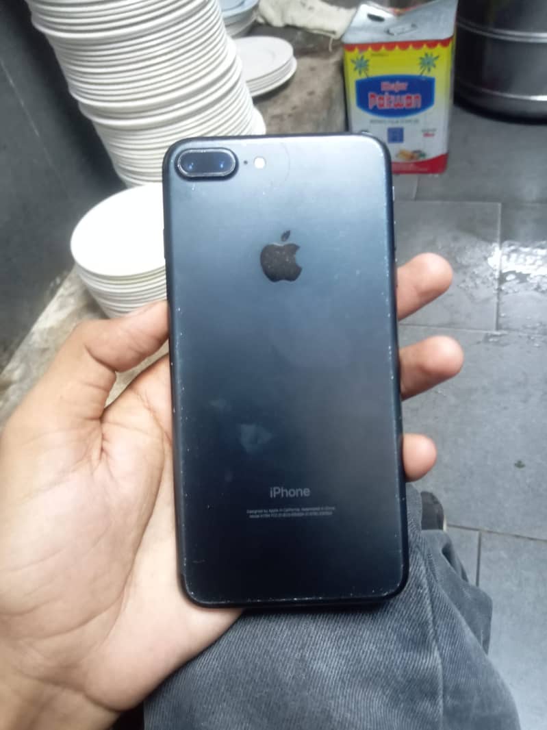 Apple iPhone 7 Plus 0