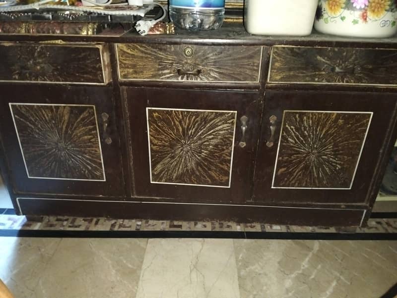 BED and DRESSING TABLE 2