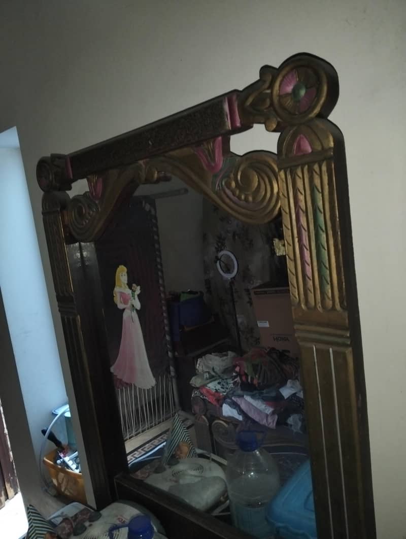 BED and DRESSING TABLE 4