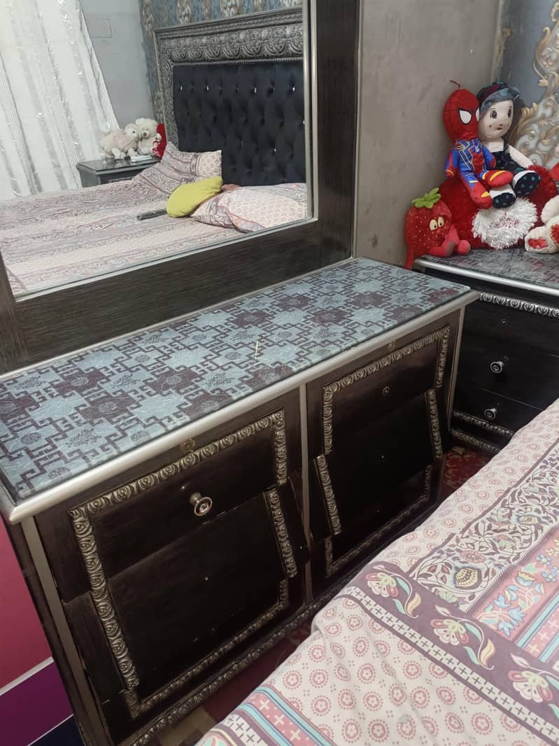 bed dressing side tables 1
