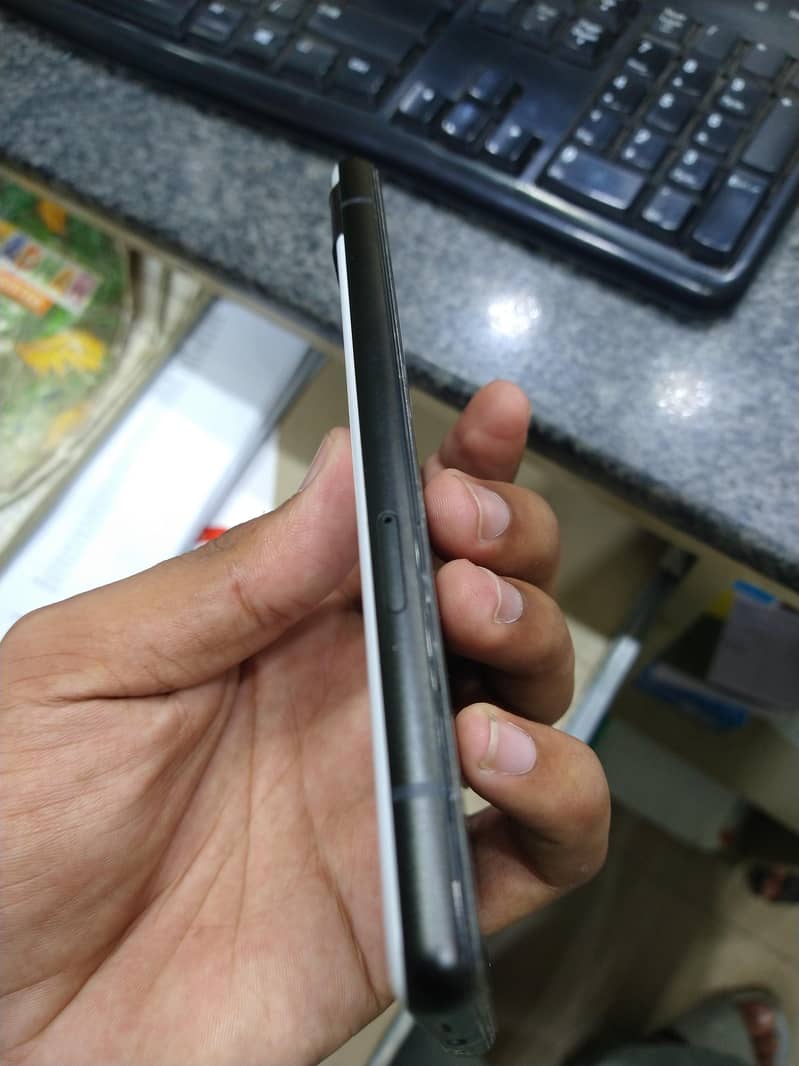 Google Pixel 6a 3