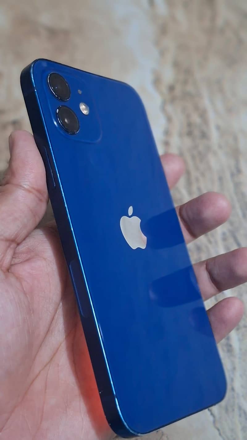 Apple iPhone 12 2