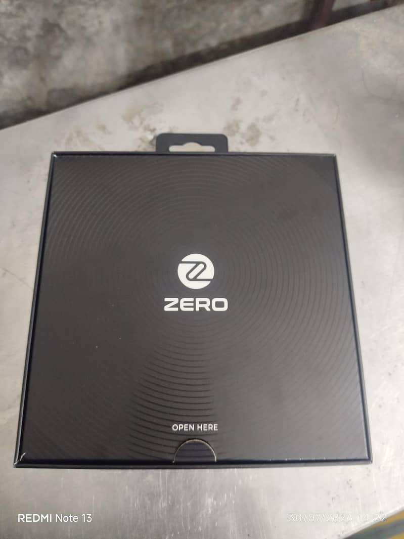 Zero Wave Pro Earbuds 1