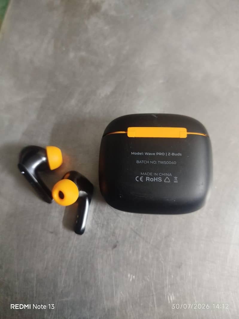Zero Wave Pro Earbuds 4