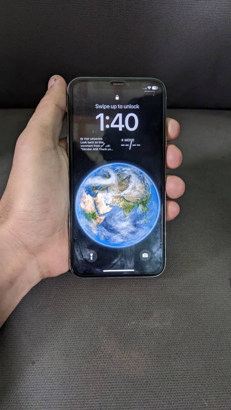 Apple iPhone X 3