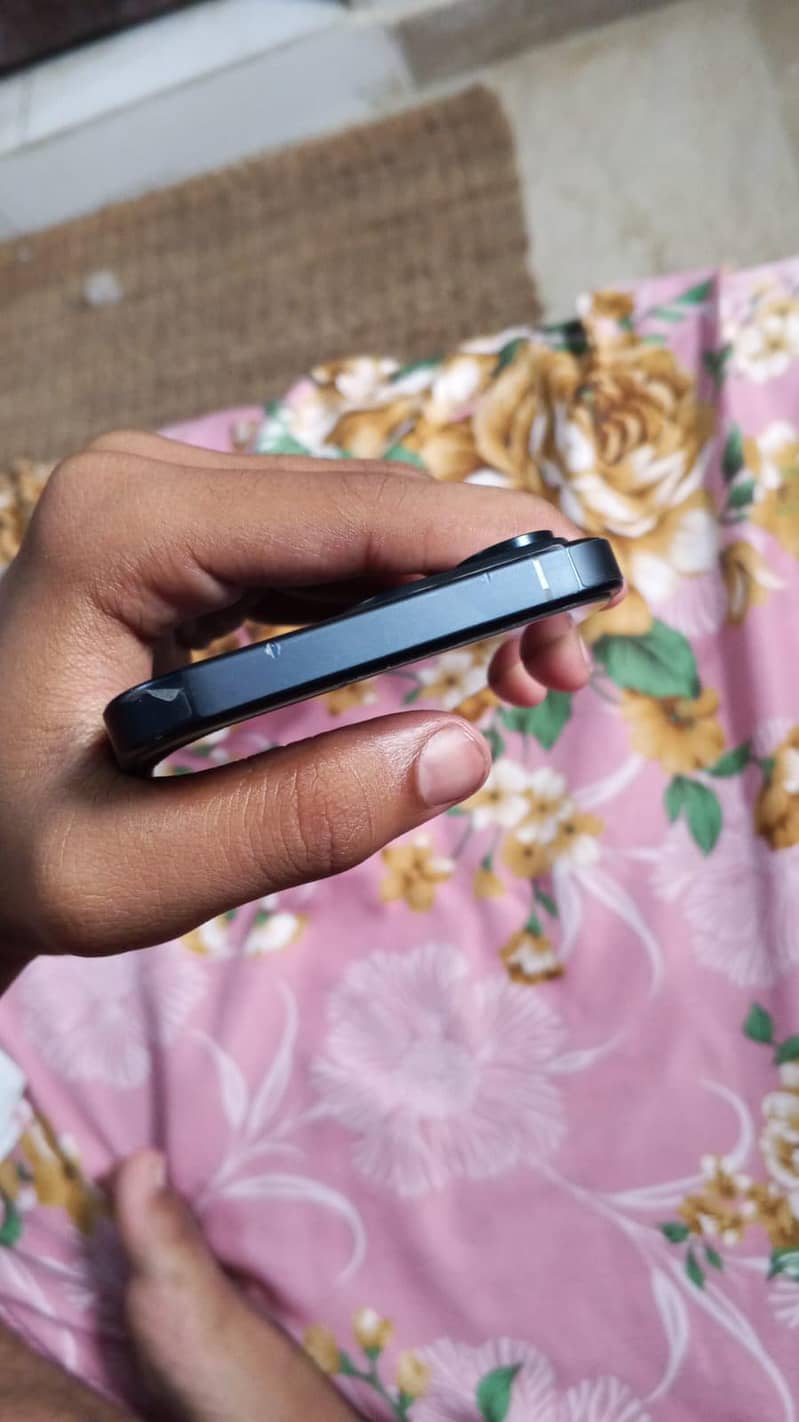 Iphone 15 pro max 2