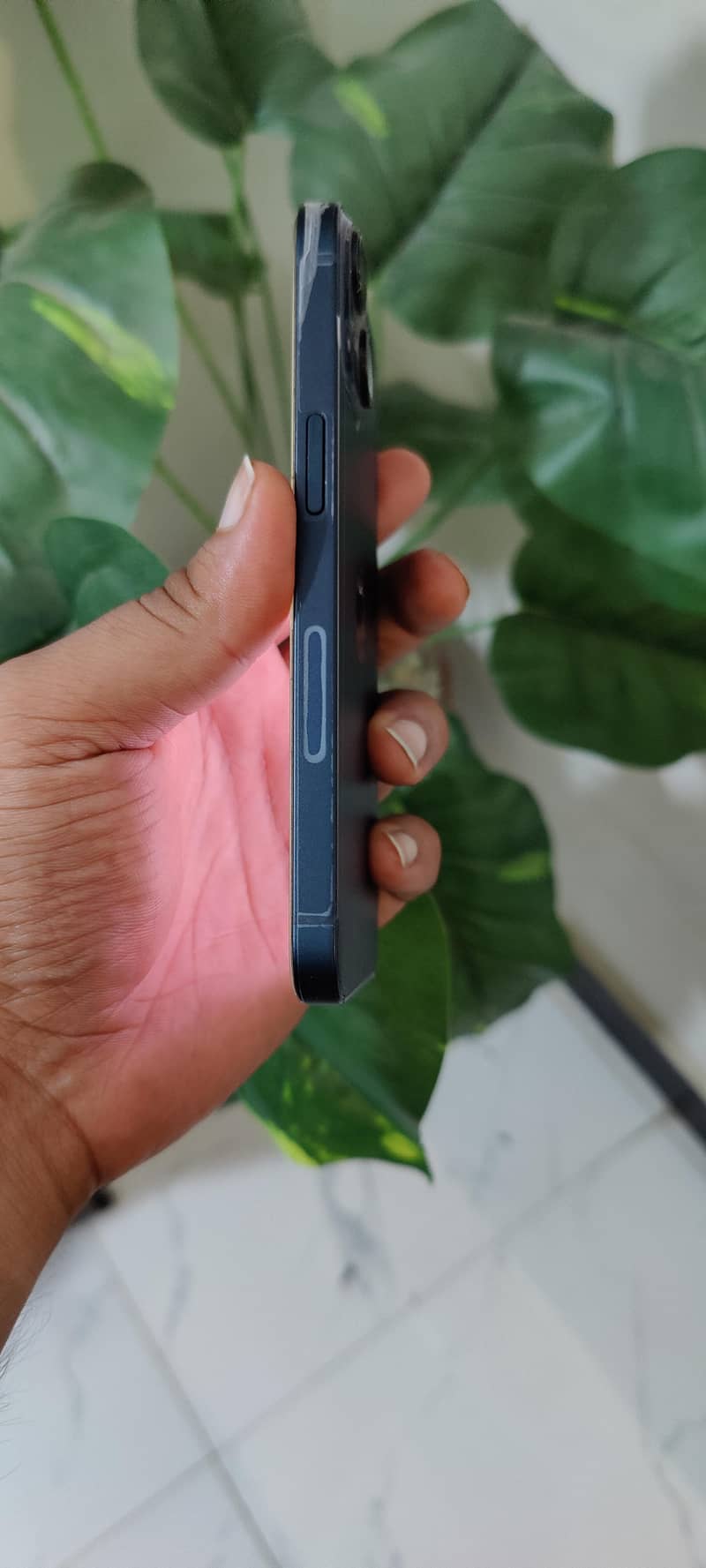 Apple iPhone 14 4