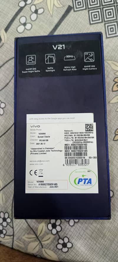 Vivo V21 geniun condition 8 GB RAM 128 GB Storage. with box only.
