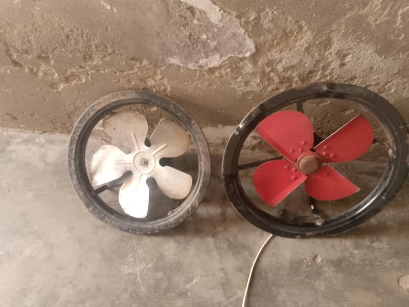 2 fans 0