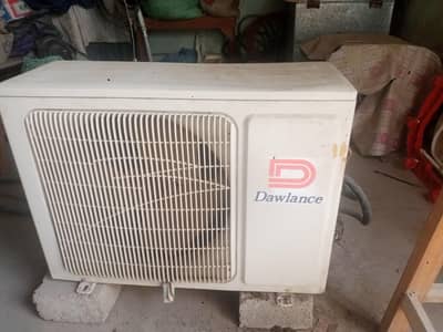 Dawlance 1 ton ac non inverter, used, north Karachi