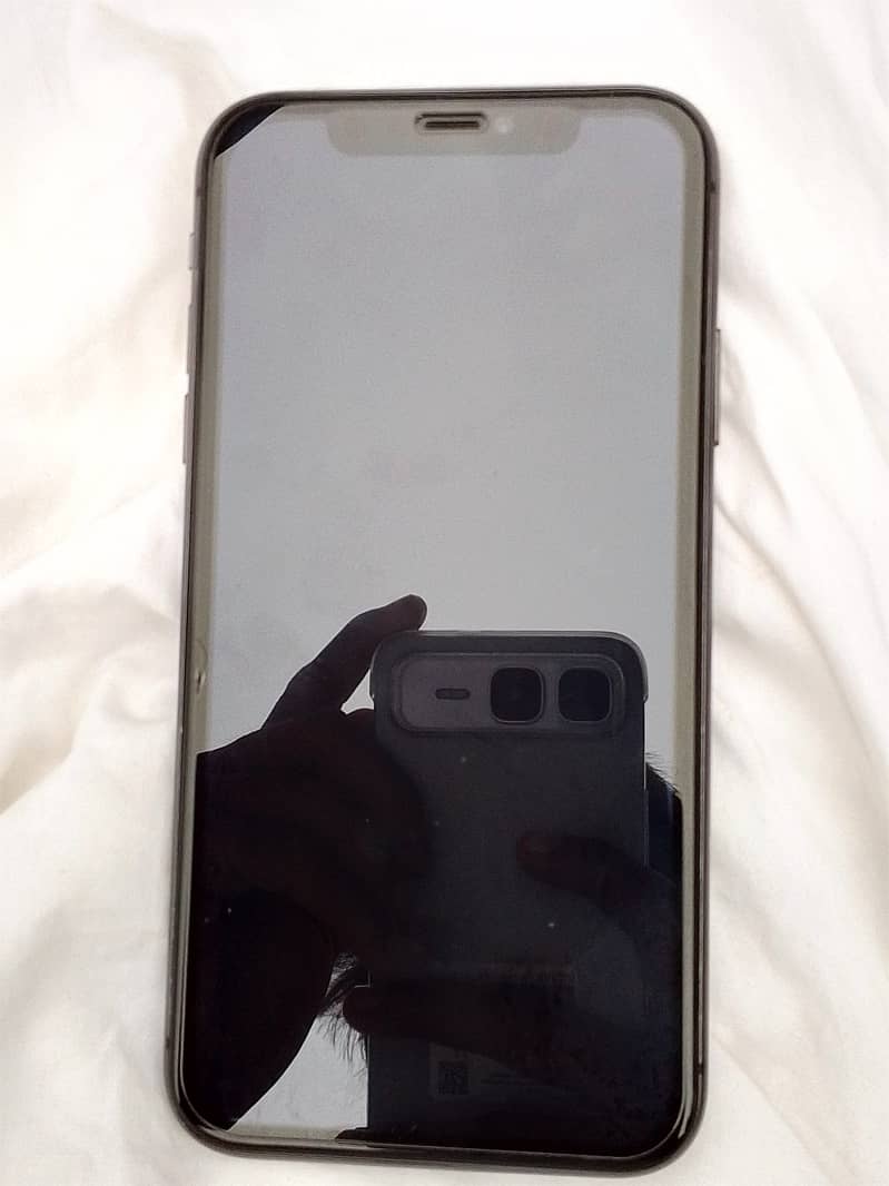 iPhone 11 6