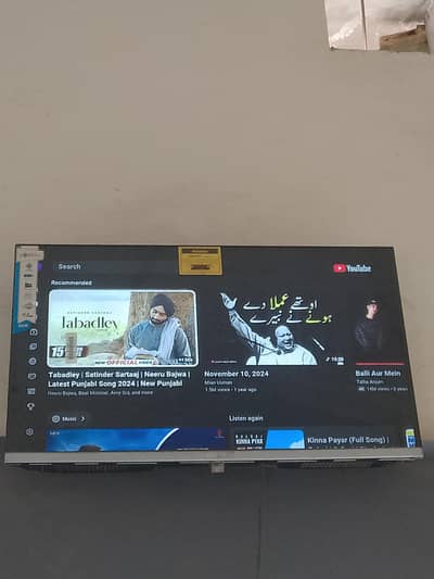 Samsung 32"smart LED TV- full HD/wi-fi/Excellent condition