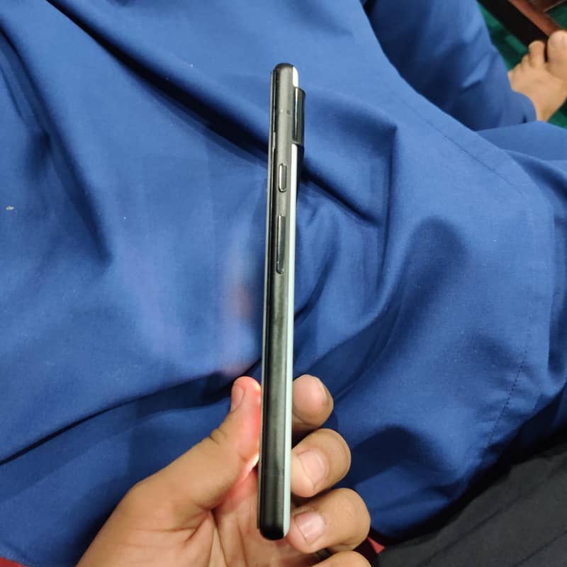 Google Pixel 6 4