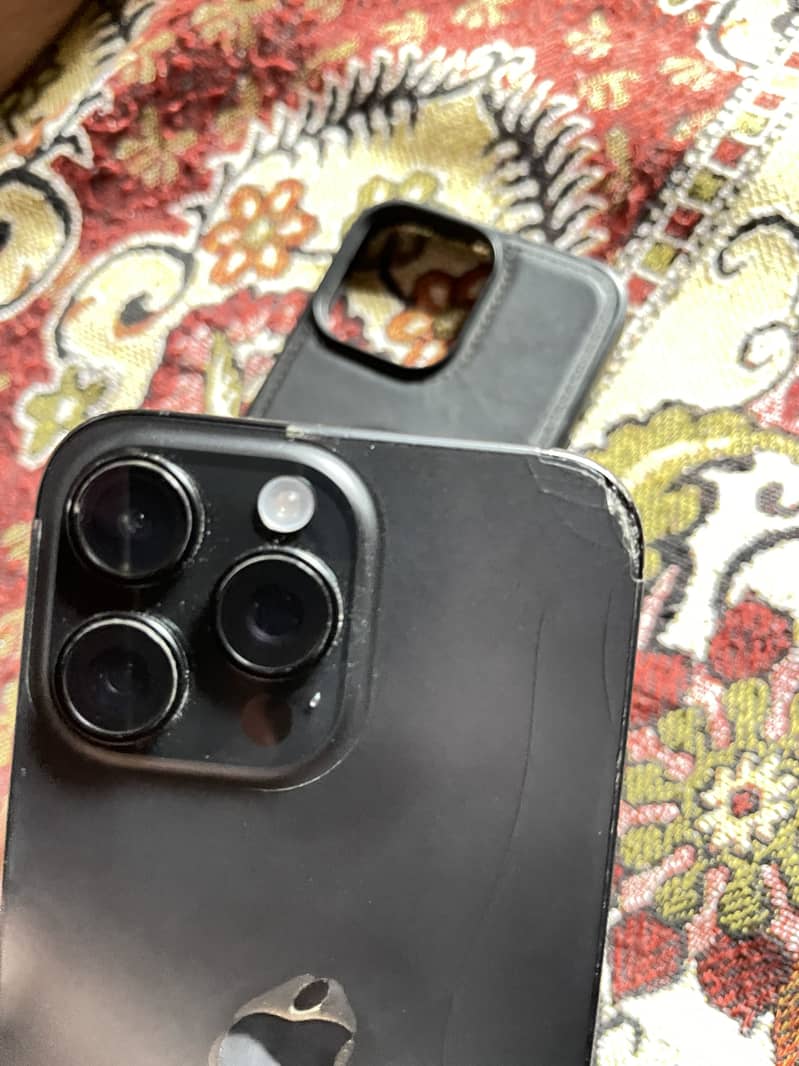 Apple iPhone 16 Pro Max 5
