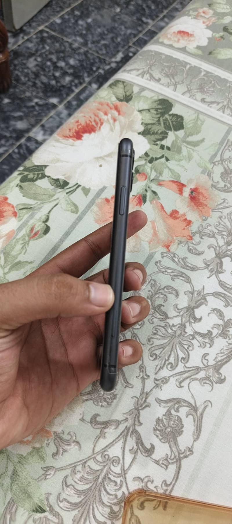 Apple iPhone 11 10