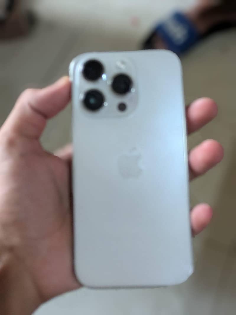 iphone 14 pro 4