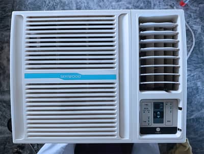 Skywood INVERTER 0.75 Ton Window AC -  Gas Refill Required