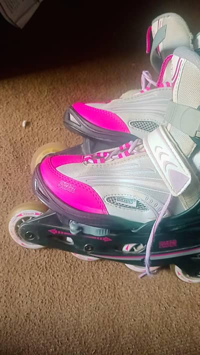 Skating shoes