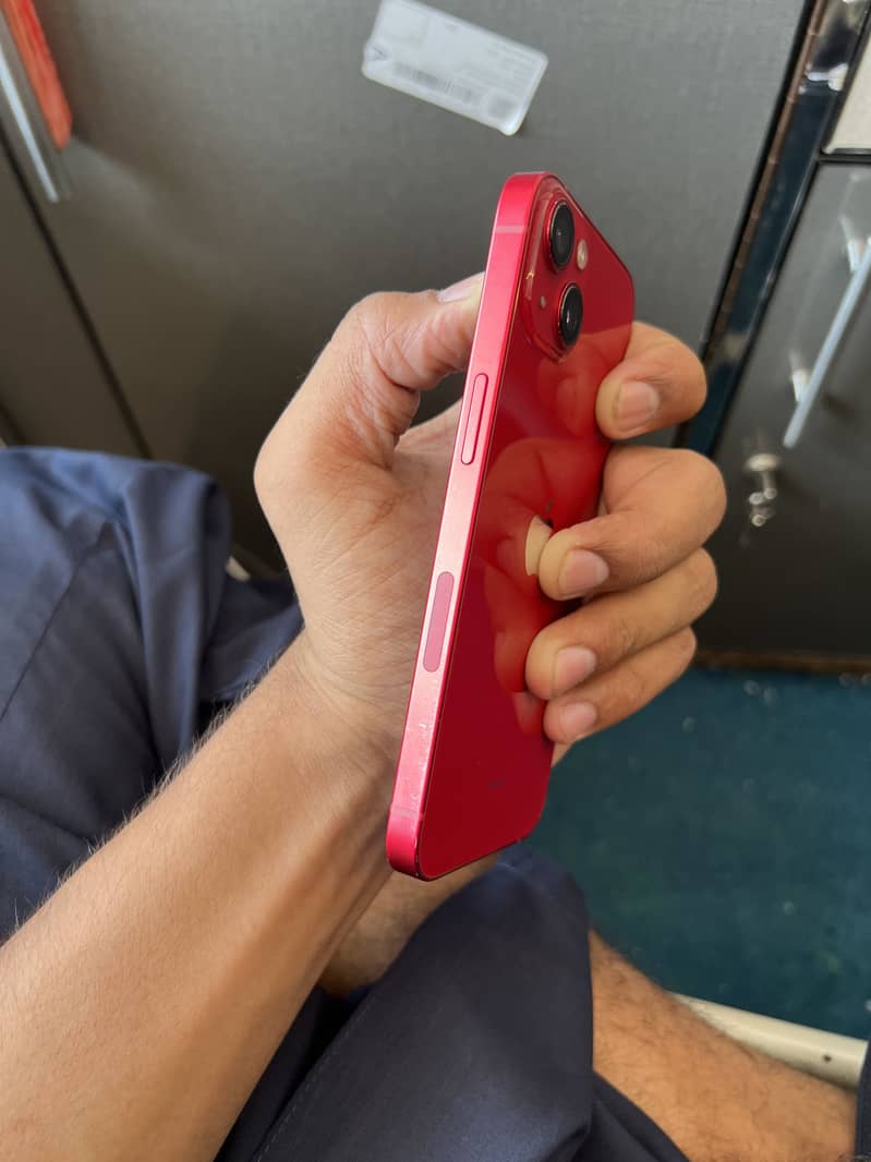 Iphone 13 4