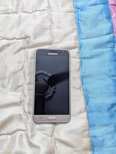 Samsung Mobile J3
