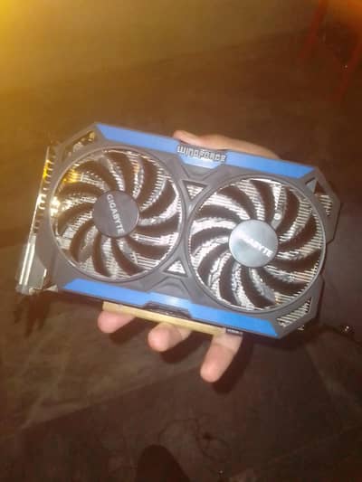 Title: Gigabyte GTX 960 4GB Graphics Card – DisplayPort/DVI Working