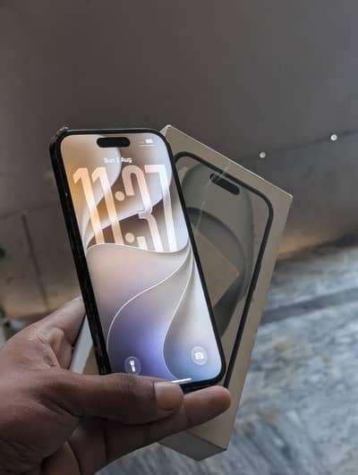 Apple iPhone 15