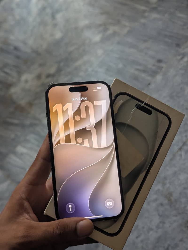 Apple iPhone 15 2