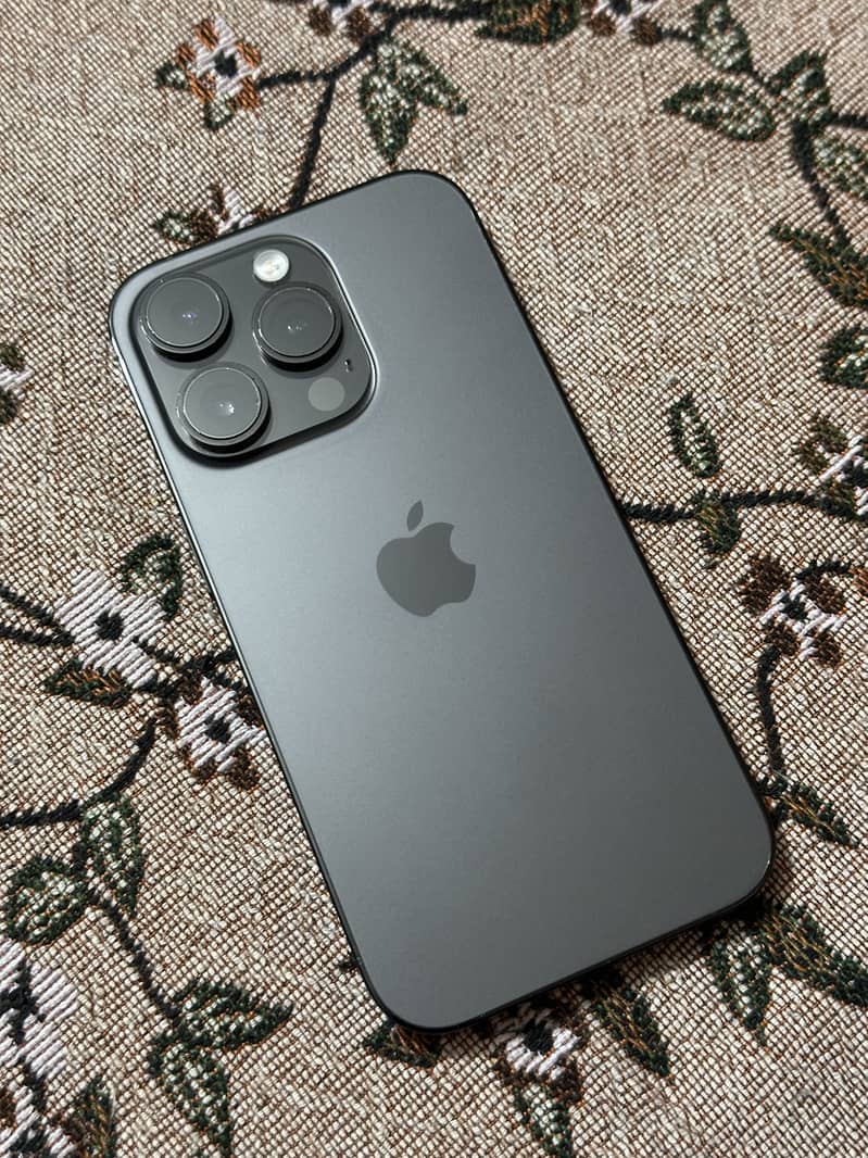 Apple iPhone 14 Pro 0