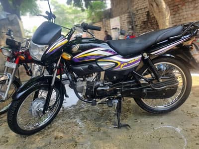 Honda Pridor 2015 Model – Excellent Condition (Single Owner)