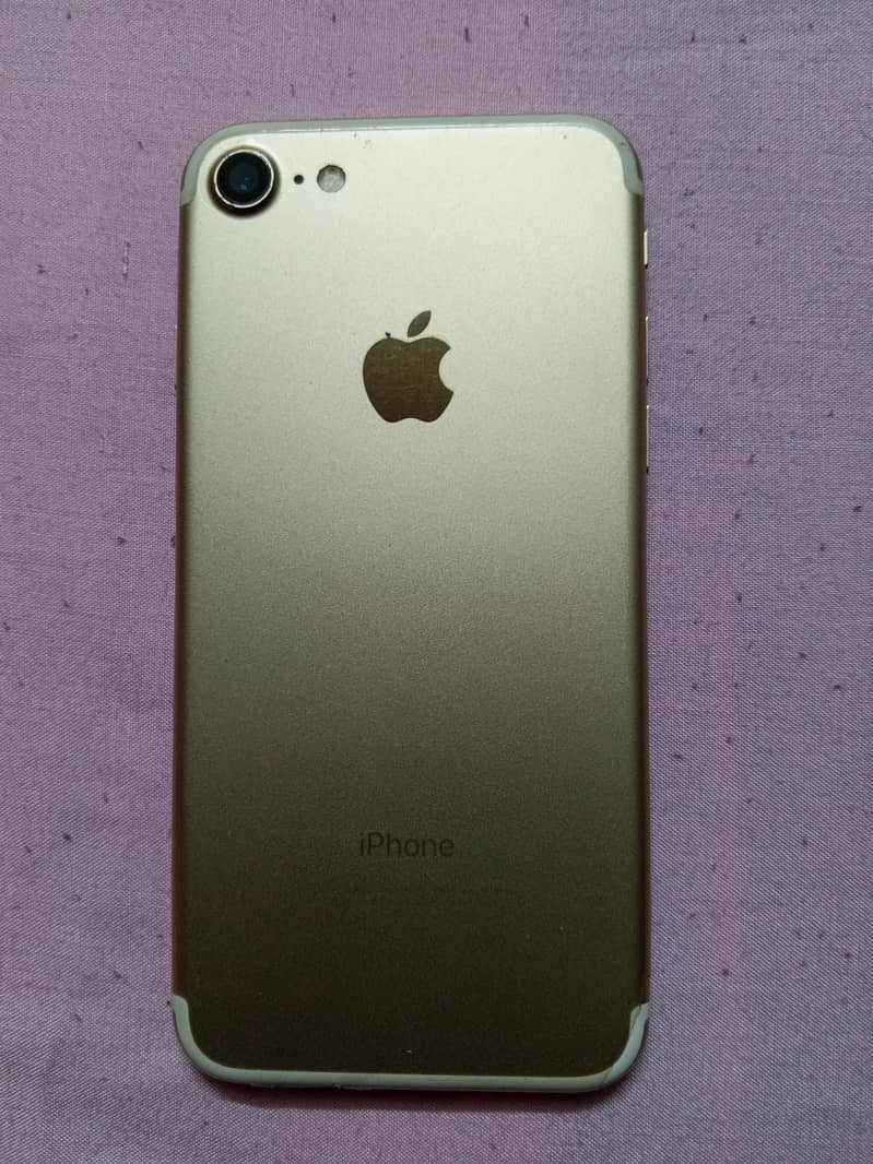 Apple iPhone 7 0