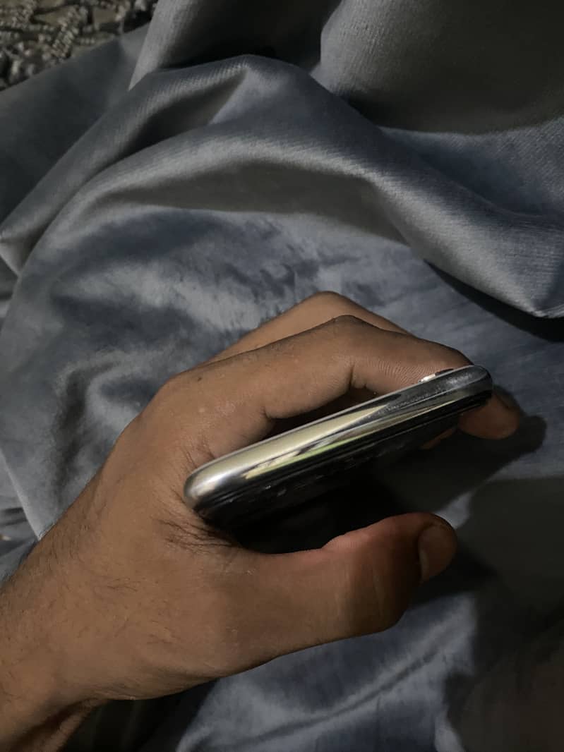 Apple iPhone X 1