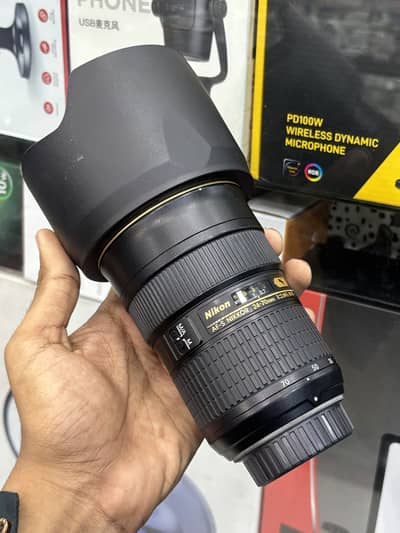 Nikon 24-70mm F/2.8ED Nano Lens - in brand new condition