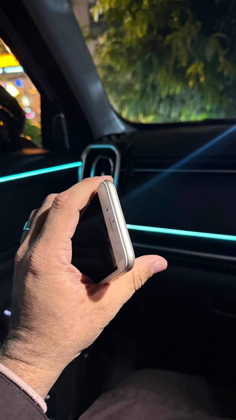 Apple iPhone 6S 5