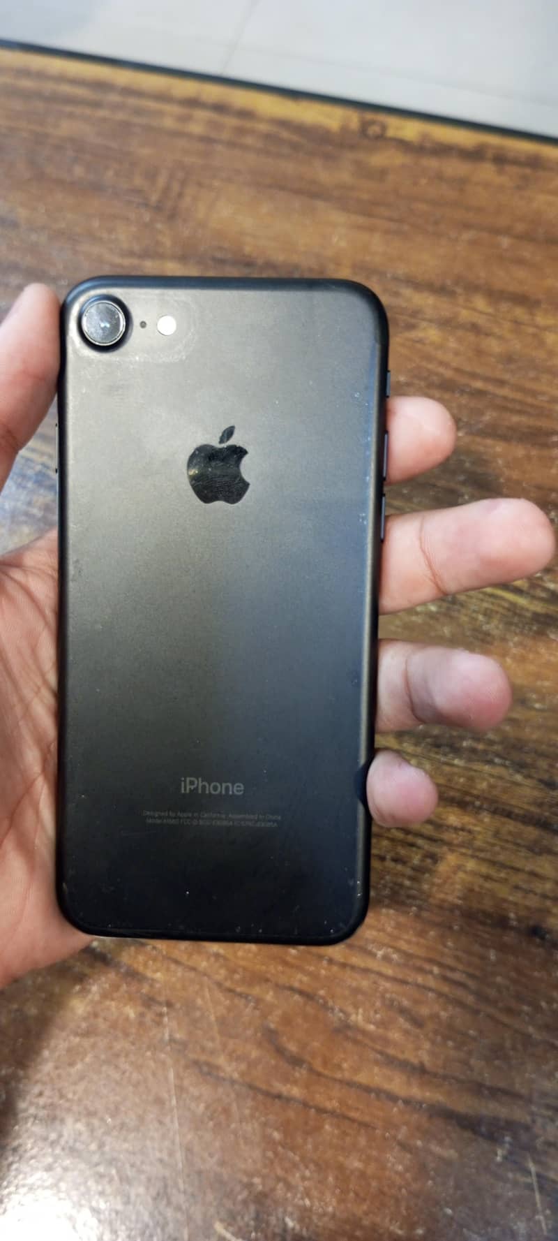 Apple iPhone 7 2