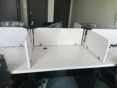 6 seaters workstation in brandnew condition
