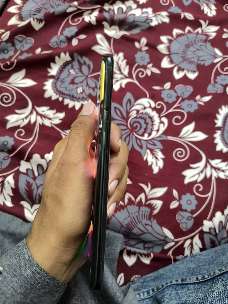 One Plus 8 Pro 6