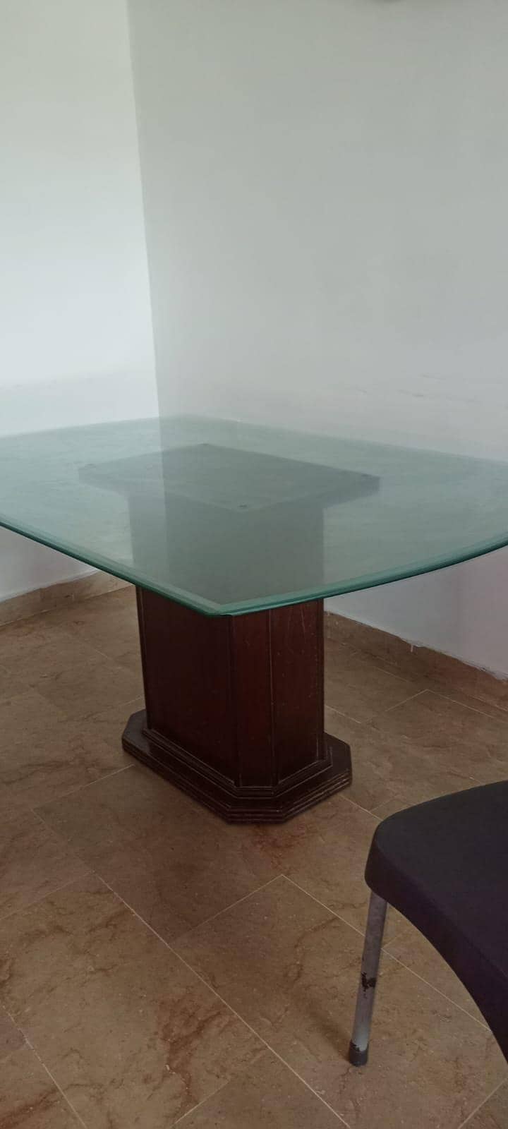Dinning Table 0