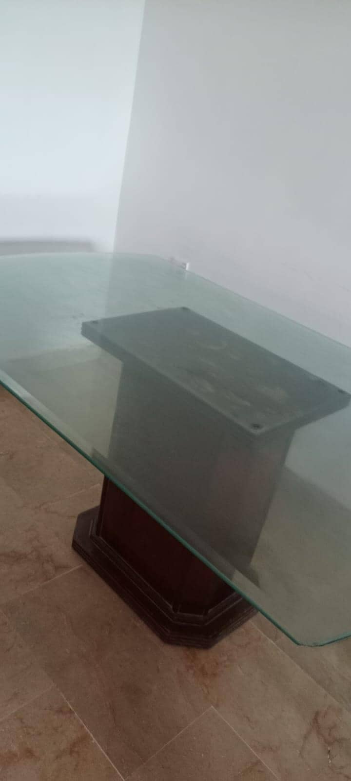 Dinning Table 4