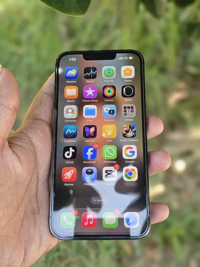 Apple iPhone 13 Pro 4