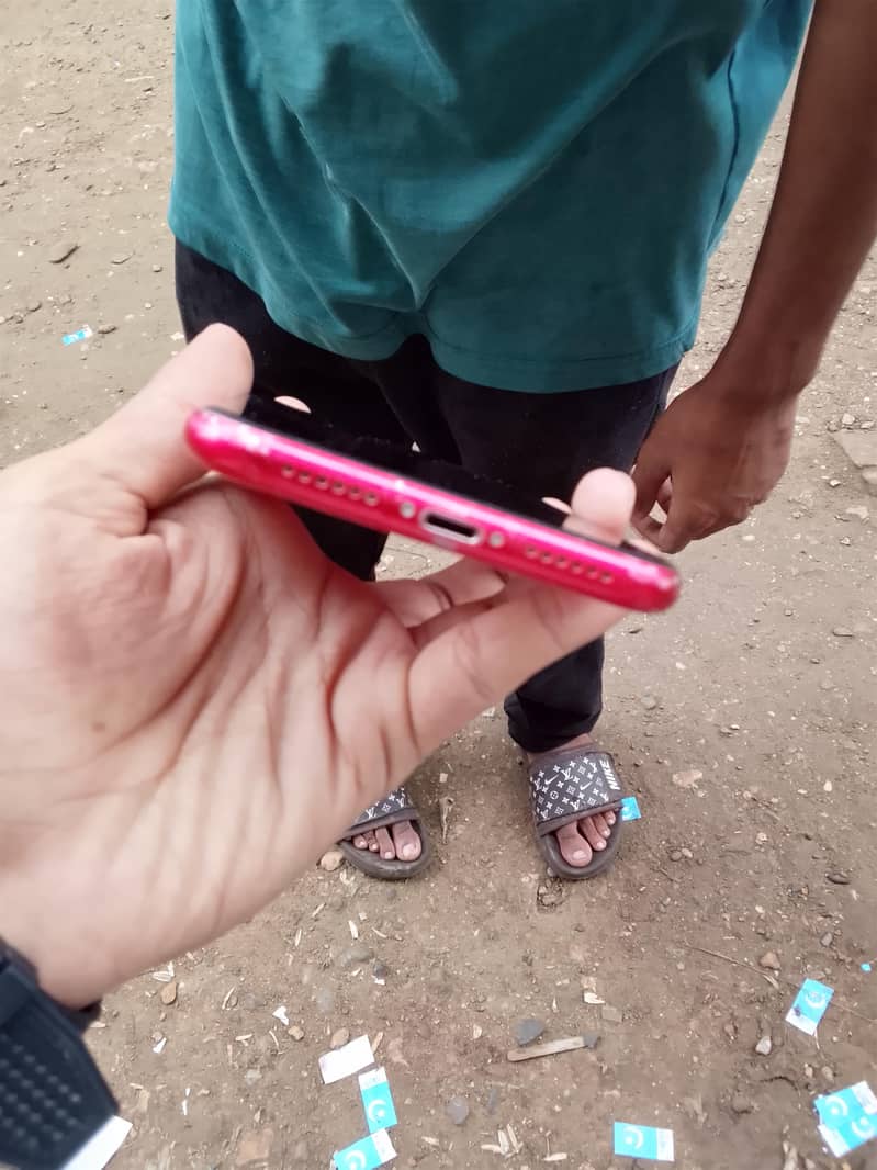 Apple iPhone 11 3