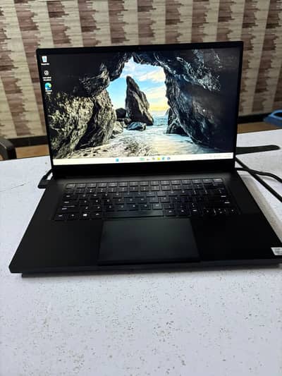 RAZER Blade 15 | 144Hz Gaming Display | Premium Full Metal Body