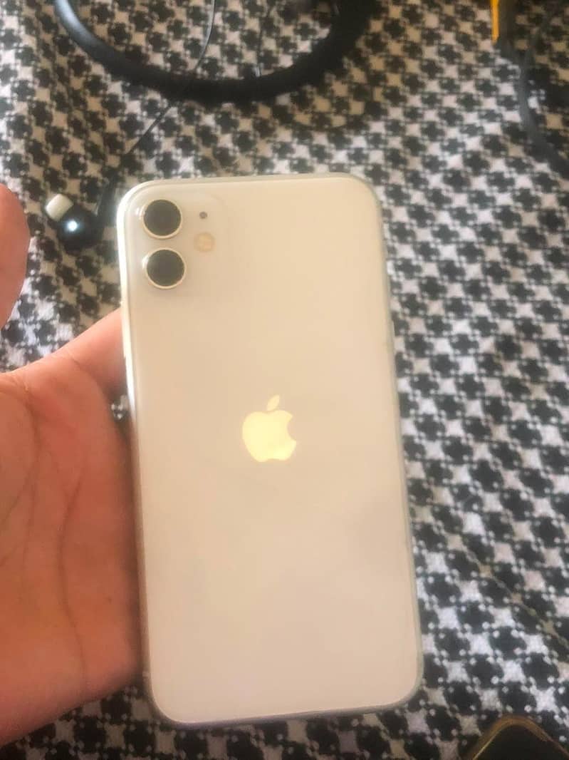Apple iPhone 11 2