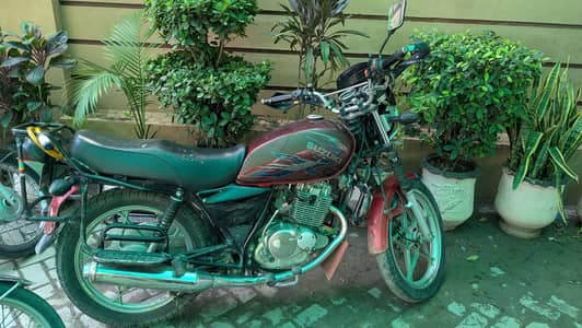 suzuki GS 150