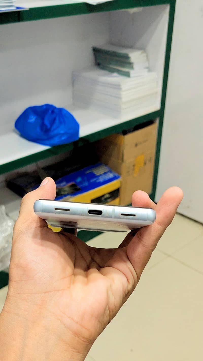 Google Pixel 7a 3