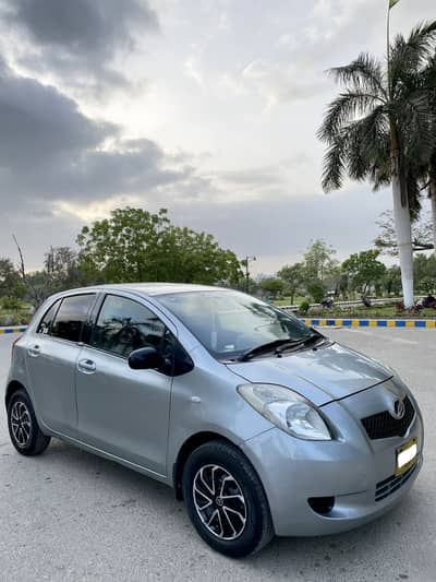 Toyota Vitz 2006/09 Model. Almost Geniune & Outclass Condition.